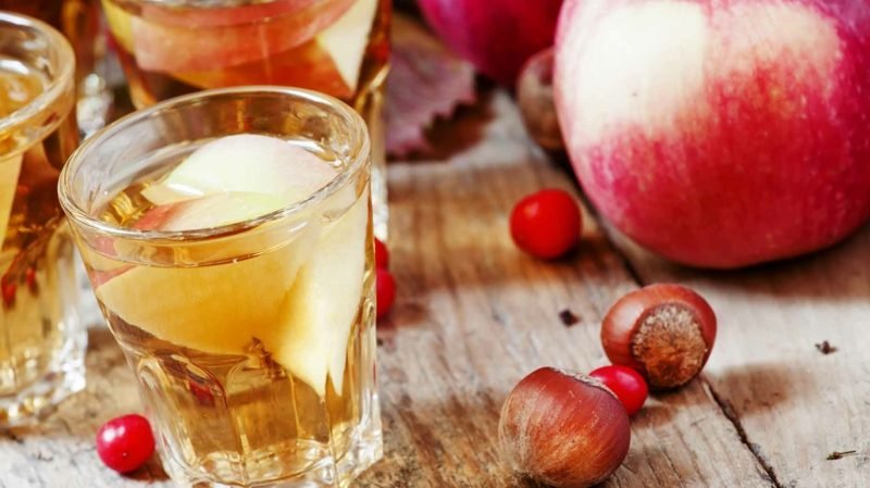 Vinaigre de cidre de pomme d'antibiotiques naturels en pot Antibiotiques naturels vinaigre de cidre de pomme nettoyer le jus