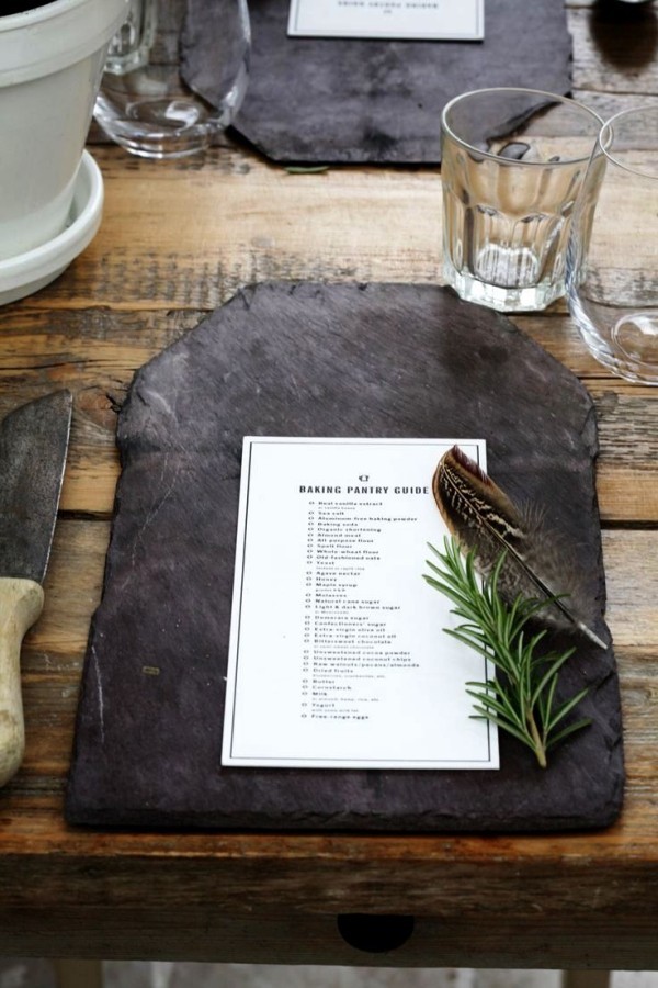 Ideje za deko ploče od škriljevca kao držač za jelovnik i baza