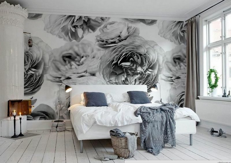 Papier peint mural aux accents floraux dans la chambre scandinave ! Belles idées de design de chambre à coucher chambre scandinave
