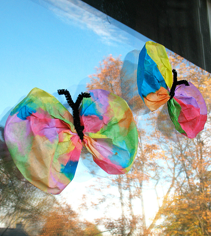 Ručni radovi s djecom u vrtiću: preklopite prekrasnog leptira iz filtra za kavu Ručni radovi s djecom u vrtiću: preklopite prekrasnog leptira iz filtra za kavu