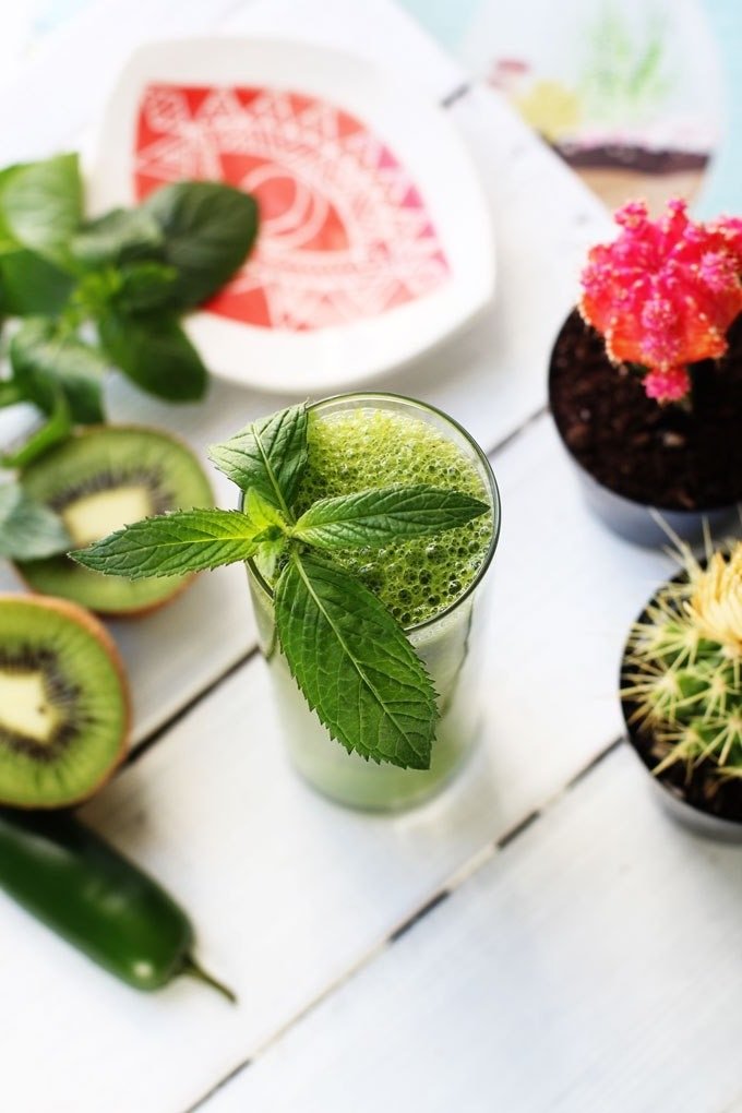 Začinski zeleni smoothie brzi zdravi recepti ukusni recepti jednostavni recepti niskokalorični kokteli zdravi smoothieji