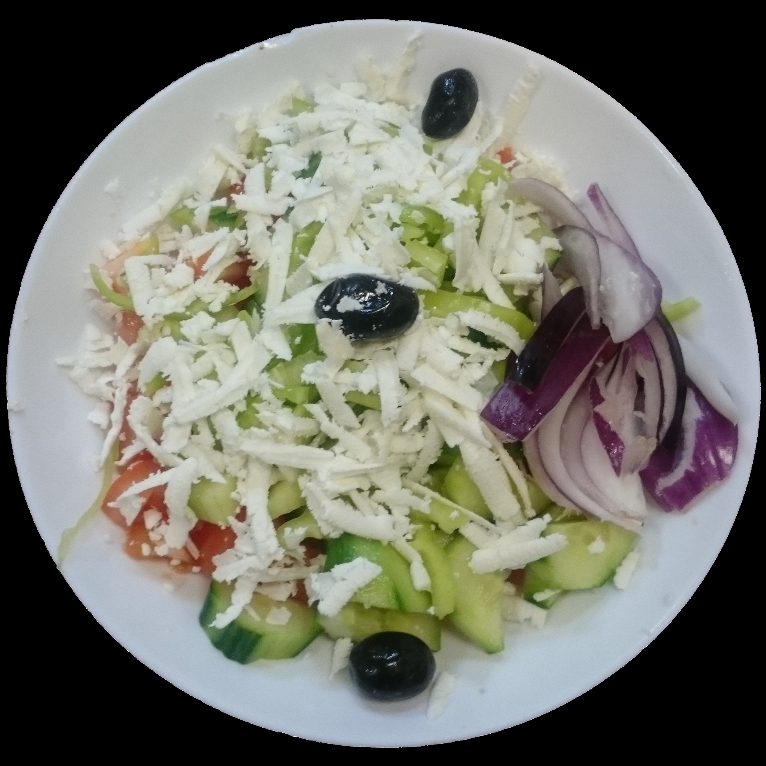 Prepara l'insalata Schopska vegetariana Insalata Schopska con cipolle rosse