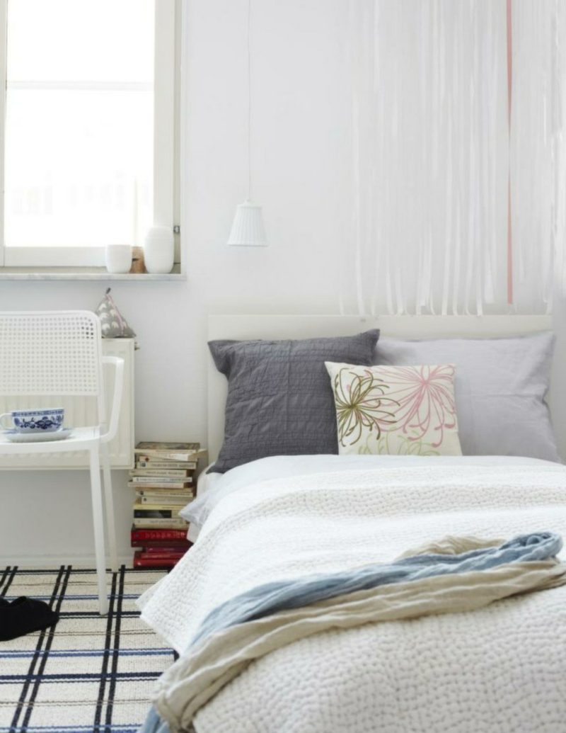 Letto soggiorno scandinavo cuscino soggiorno scandinavo grigio sfumature fiori sedia