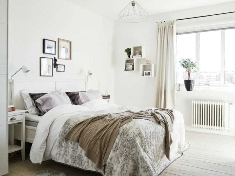 Camera da letto bianca vivente scandinava Copriletto grigio soggiorno scandinavo