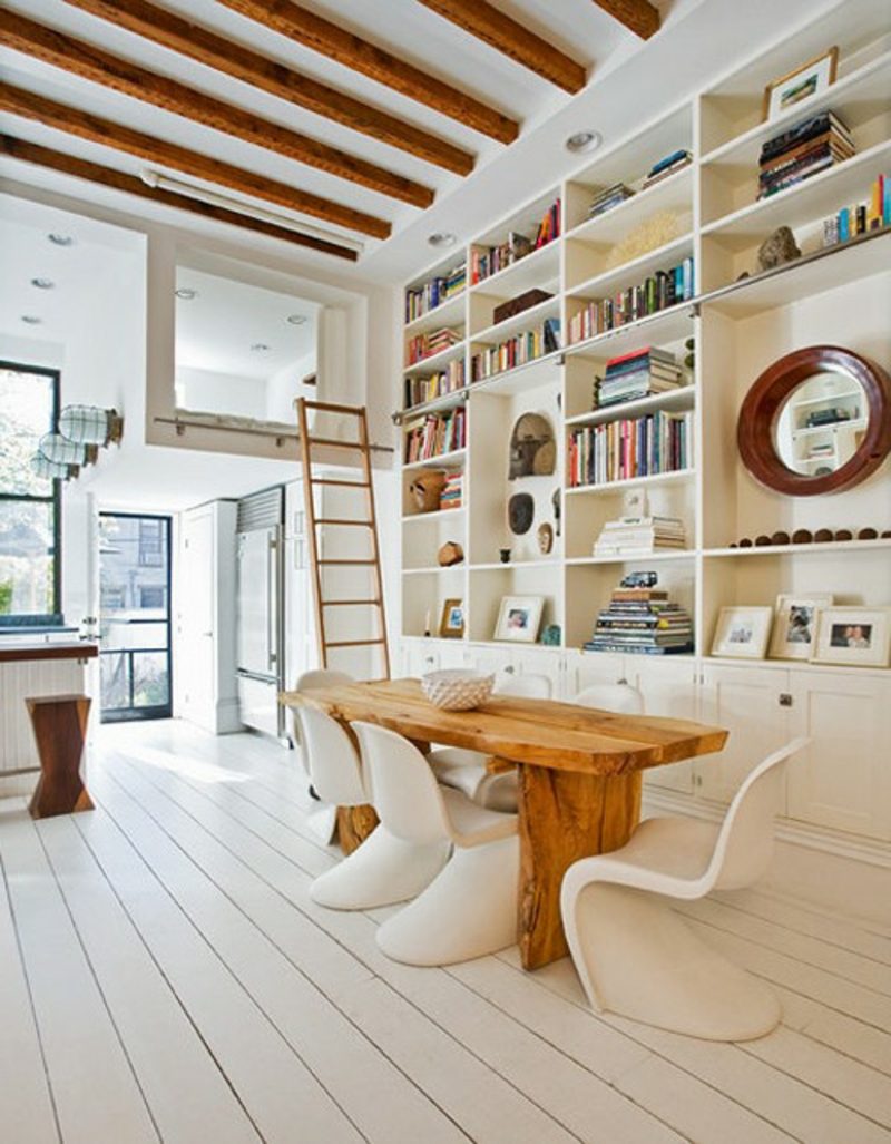 Scale del pavimento bianco del soggiorno scandinavo Vita scandinava