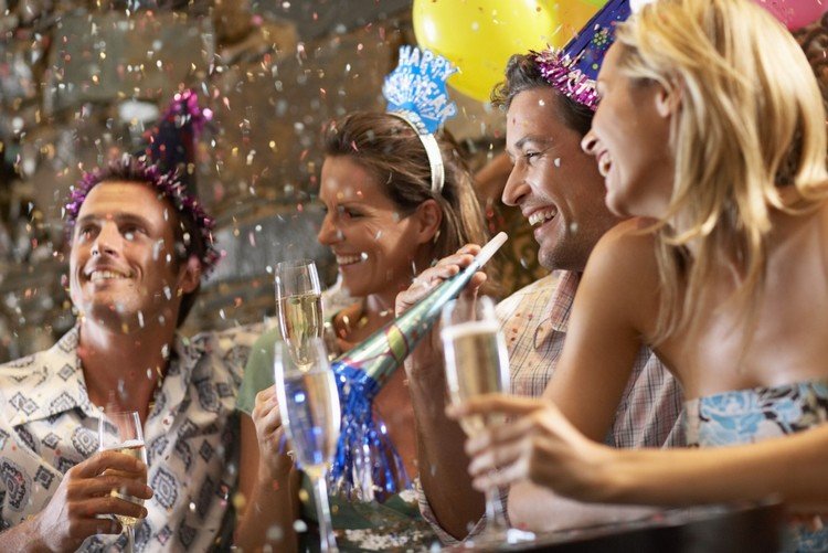 Les jeux vous-même font de bonnes idées Fête du Nouvel An