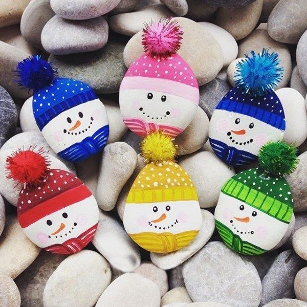 dipingi pietre bianche crea le tue decorazioni natalizie