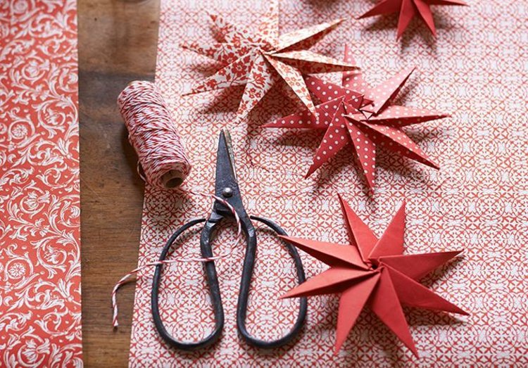 Napravite zvijezde od papira za pakiranje - originalna ideja