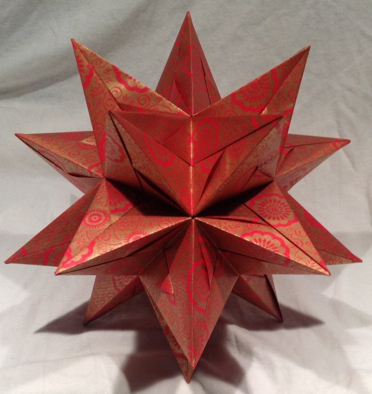 Tinker stars 3D preklop od papira prekrasnog izgleda