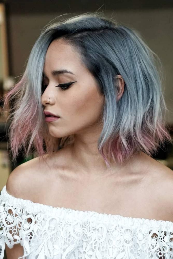 Acconciature a mezza lunghezza con ottica di tendenza sirena Acconciature alla moda a mezza lunghezza e tagli per ogni tipo di capelli colorati ombre blu rosa