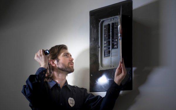 Generator snage protiv nestanka struje tijekom rada Generator energije - ono što trebate znati nestanak struje što sada učiniti