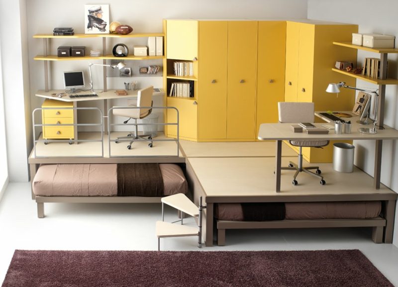 Camera adolescente allestita armadio salvaspazio moderno