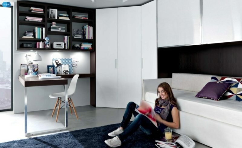 Stanza adolescenti allestire divano scrivania armadio