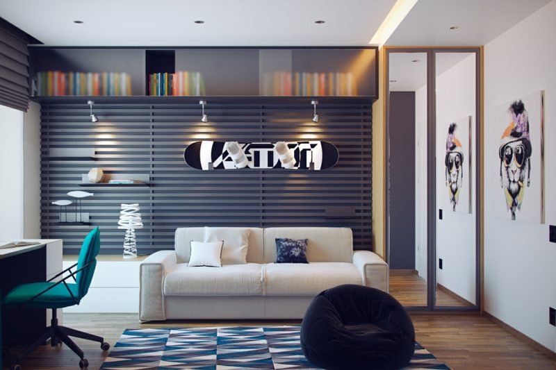 Stanza degli adolescenti che allestisce la decorazione della parete dello skateboard