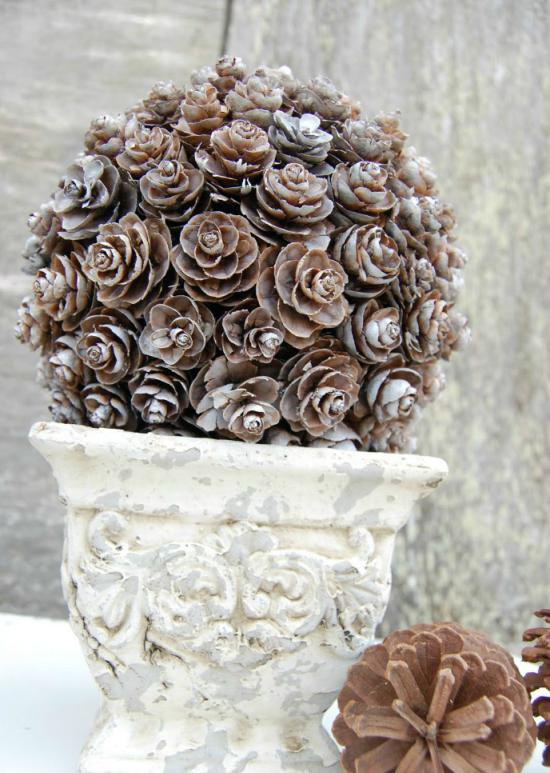 Topiary van kegels zonder stam