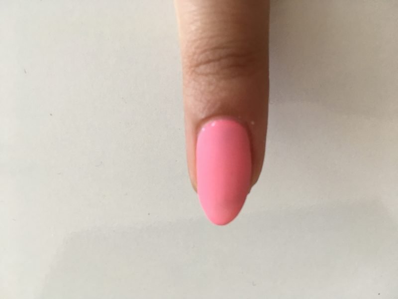 Il design delle unghie 2016 è sempre in voga: i colori neon sono in voga anche nel 2018