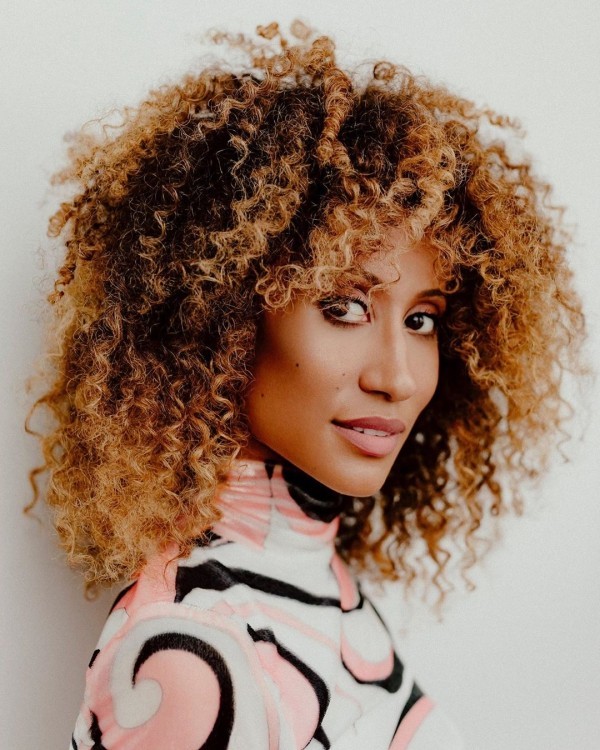 Divatos és egyszerű frizurák 2019 őszi afro texturált hajhoz, tincsekhez