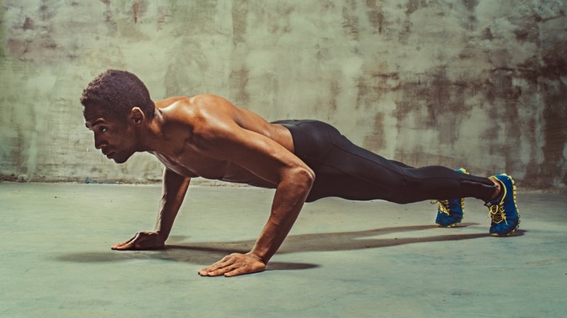 Les bras avec des pompes fonctionnent efficacement exercices efficaces pour les pompes du pauvre homme
