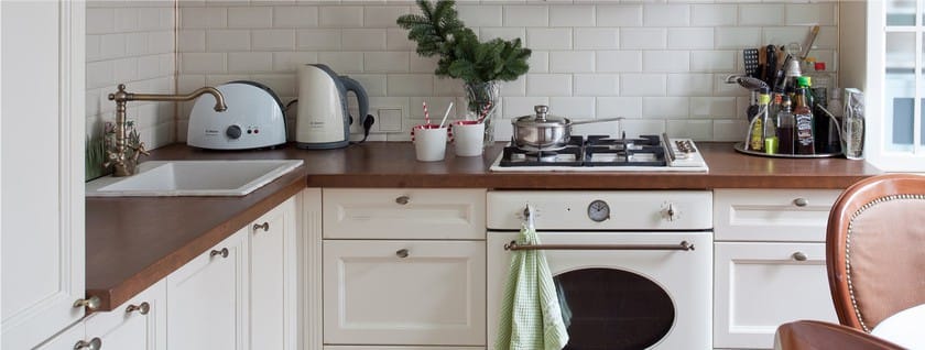 Witte gasoven in retrostijl