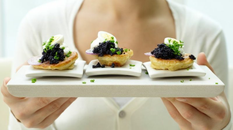 Fürjtojás recept blinis kaviárral