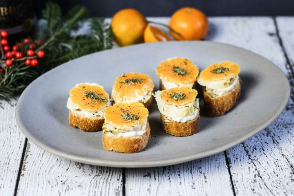 Entrée de Noël - idées de recettes festives pour toute la famille crostini aux oranges et au fromage
