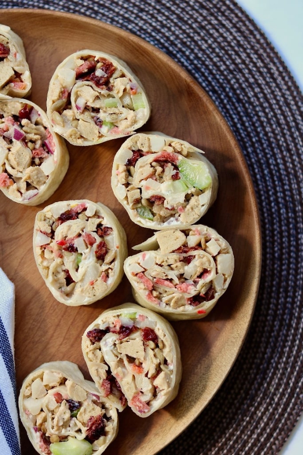 Entrée de Noël - idées de recettes festives pour toute la famille Roulade végétalienne substitut de fromage à la viande