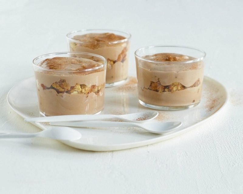 Karácsonyi desszert finom csokoládé krém cantuccinivel