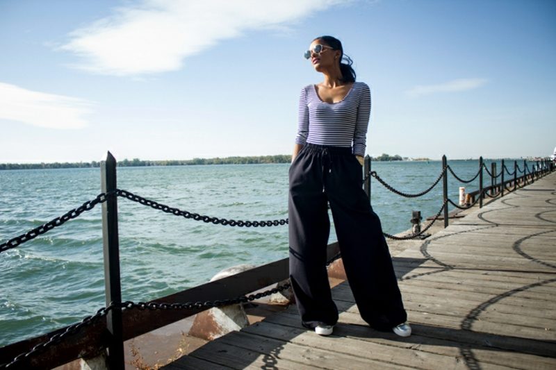 široke ženske hlače, ležerno udobne