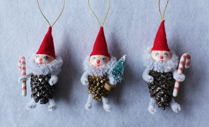 Patuljci izrađuju drvene perle, šišarke, prekrasan izgled