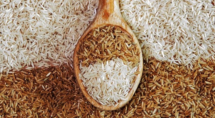 Le riz est-il sain ? Les valeurs nutritionnelles en un coup d'œil ! quelle est la santé du riz calories du riz glucides du riz valeurs nutritionnelles du riz riz à grains entiers riz brun