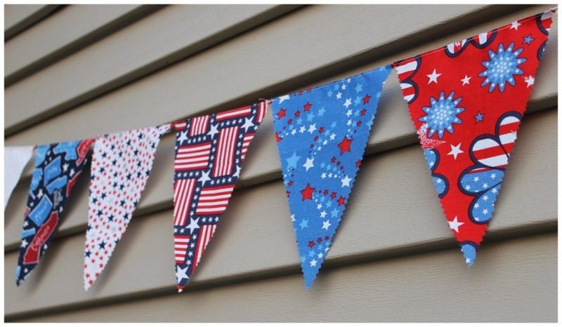 Šivanje lančića zastavica: Upute s tkaninom