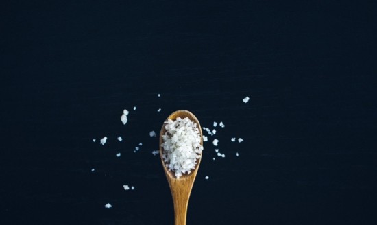 használjon elegendő sót de a fűszerek sója egészséges