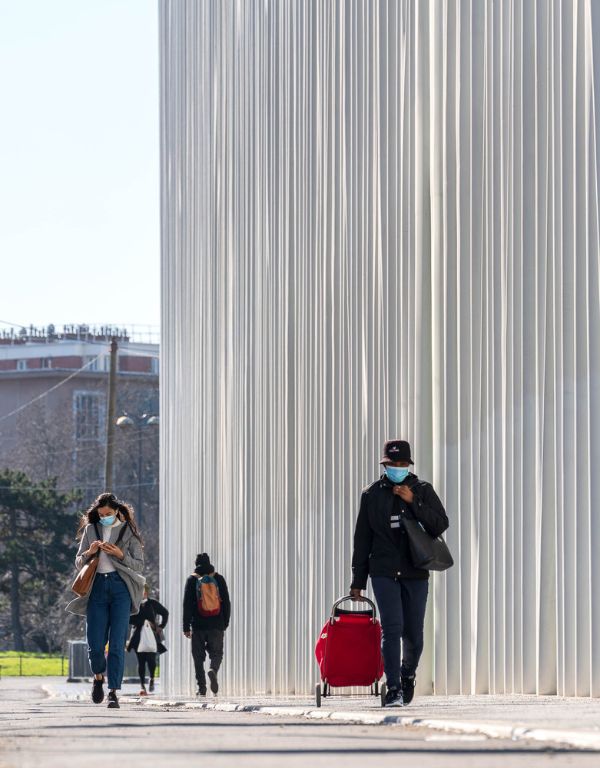 Vista della città Parigi facciata moderna design architettura contemporanea